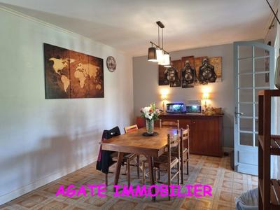 Maison - 145 m² - 6 pièces