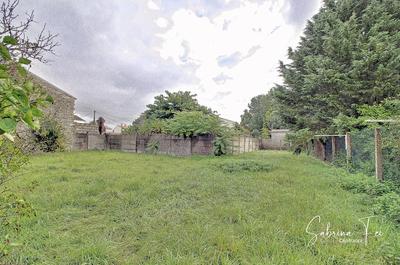 Propriété - 245 m² - 7 pièces