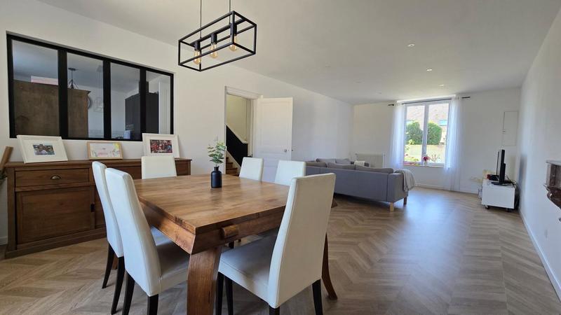 Maison - 193 m² - 7 pièces