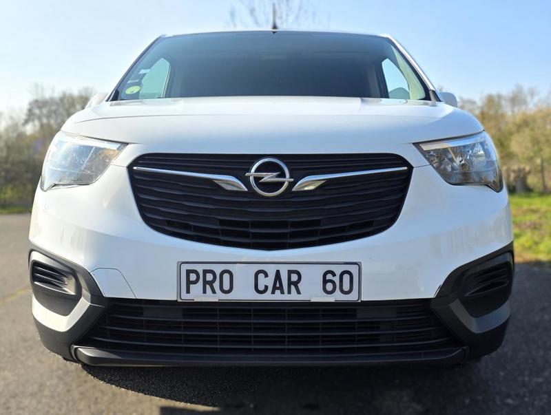 Opel combo cargo 1° Main 1.5 cdti 100cv Standard Tél / Clim Régul