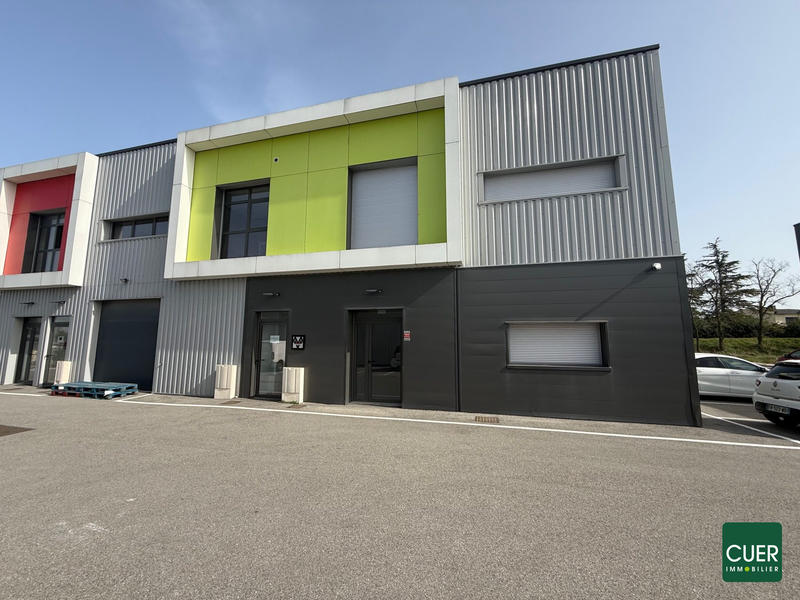 Local commercial - 257 m² - 2 pièces