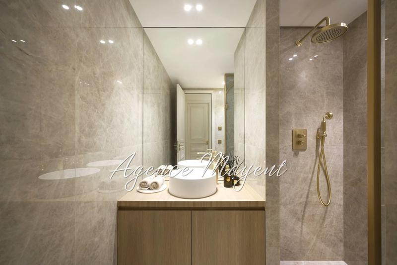 Appartement - 130 m² - 4 pièces