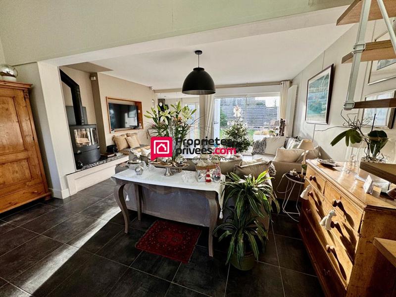 Maison - 99 m² - 4 pièces