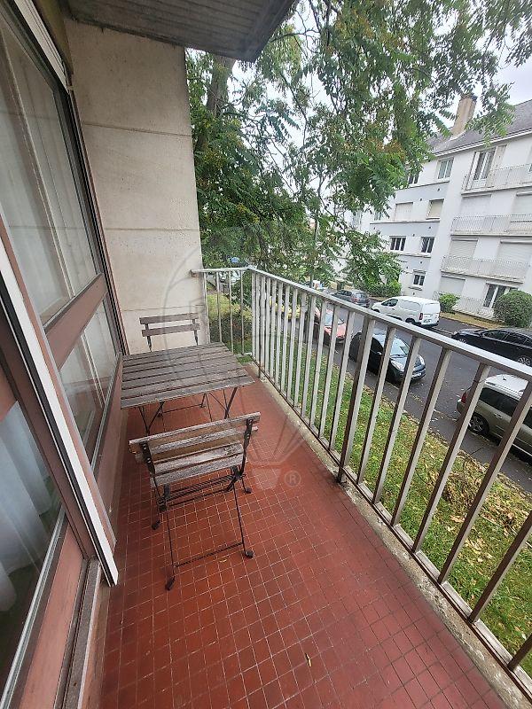 Studio - 30 m² - 1 pièce