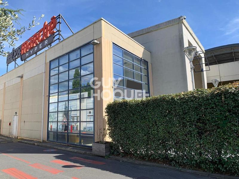 Local commercial - 121 m²