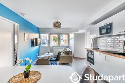 Chambre - 11 m² - 1 pièce