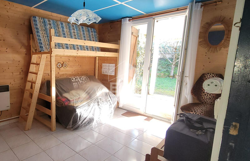 Maison - 770 m² - 7 pièces