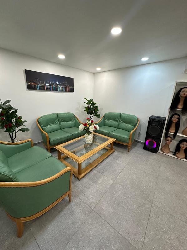 Local commercial - 79 m² - 2 pièces