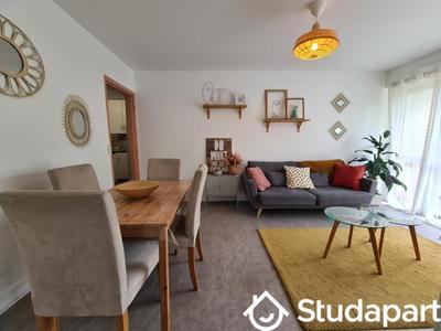 Chambre - 14 m² - 1 pièce