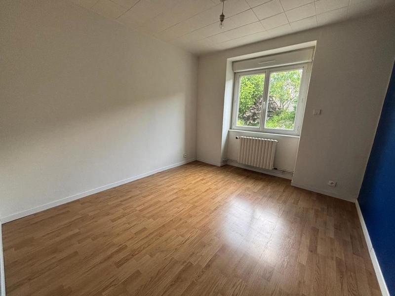 Maison - 92 m² - 6 pièces