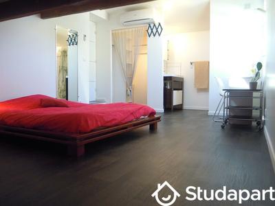 Chambre - 12 m² - 1 pièce