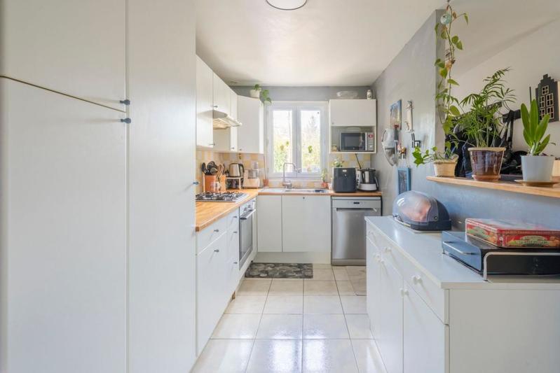 Maison - 94 m² - 5 pièces