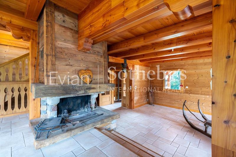 Châlet - 228 m² - 10 pièces