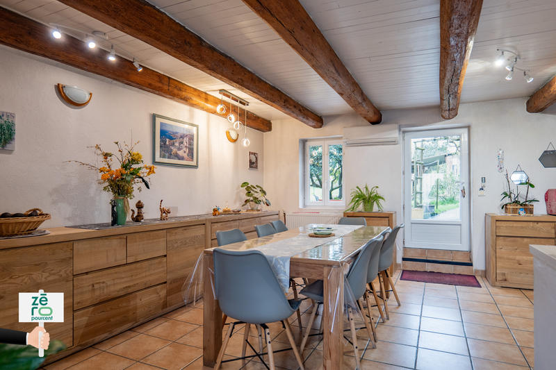 Maison - 140 m² - 4 pièces