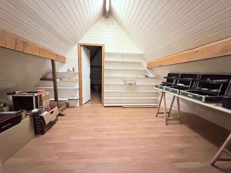 Maison - 216 m² - 4 pièces