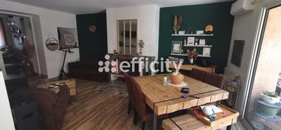 Maison - 250 m² - 6 pièces