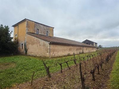 Maison - 485 m² - 12 pièces