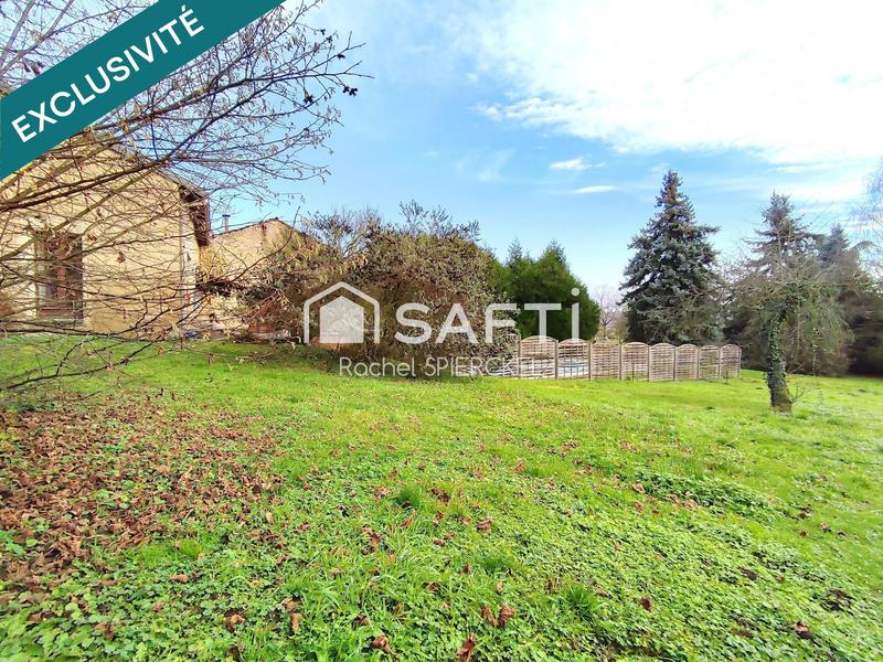 Maison - 230 m² - 7 pièces