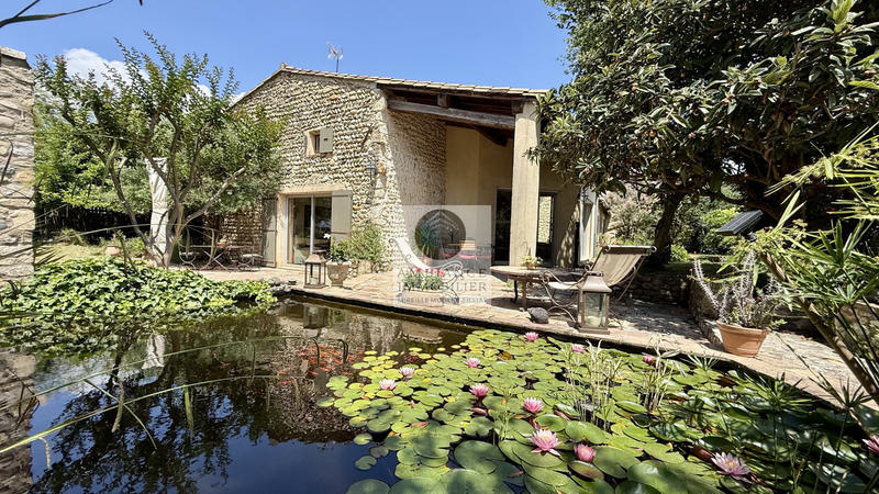 Maison - 214 m² - 10 pièces