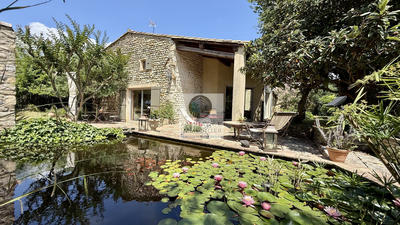 Maison - 214 m² - 10 pièces