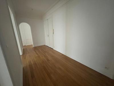 Appartement - 92 m² - 4 pièces
