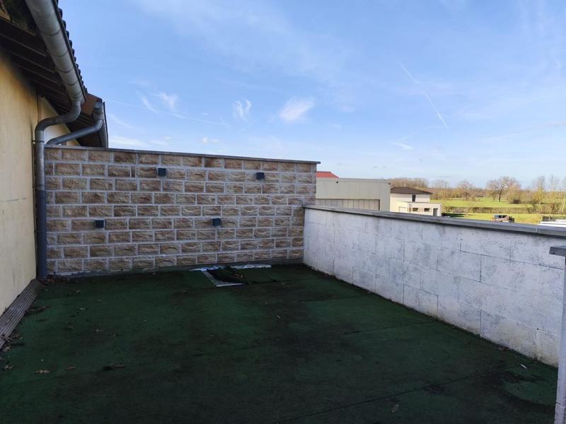 Appartement - 99 m² - 4 pièces