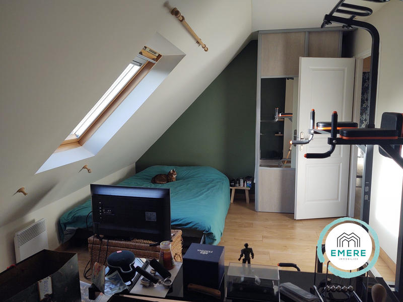 Maison - 99 m² - 5 pièces