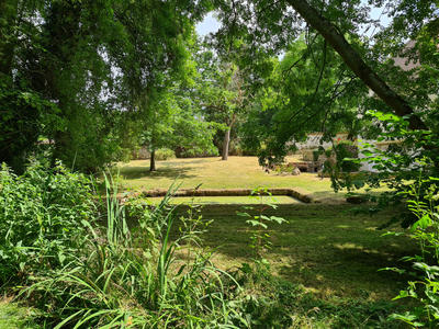 Propriété - 341 m² - 13 pièces