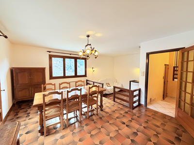 Maison - 147 m² - 6 pièces