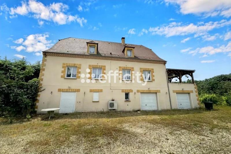 Maison - 211 m² - 8 pièces