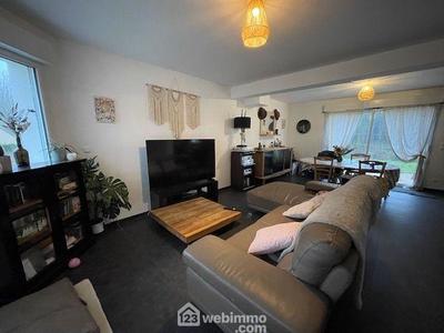 Maison - 96 m² - 5 pièces