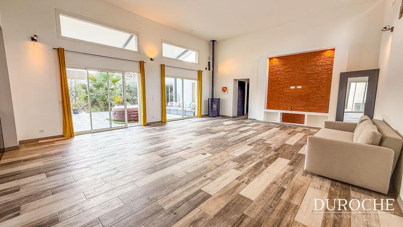 Villa - 210 m² - 5 pièces