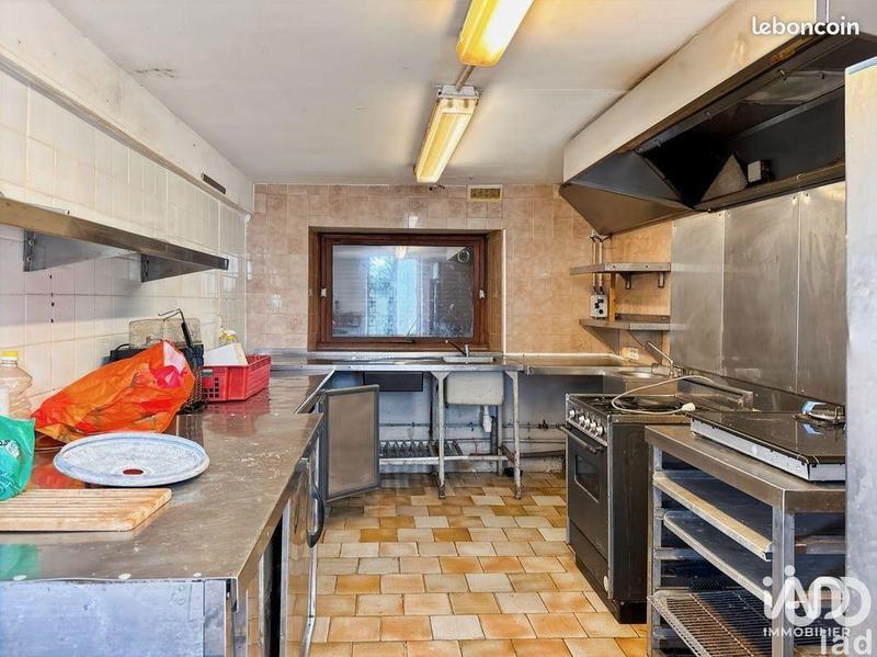 Local commercial - 275 m²