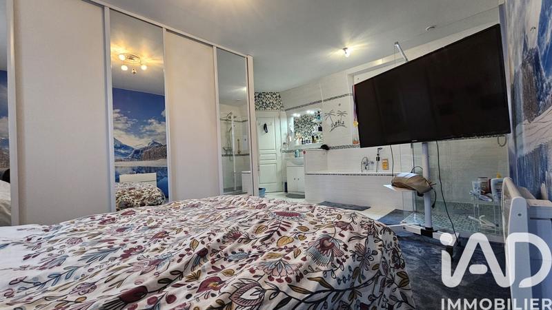 Maison - 179 m² - 8 pièces