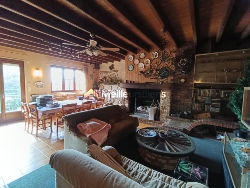 Maison - 193 m² - 6 pièces