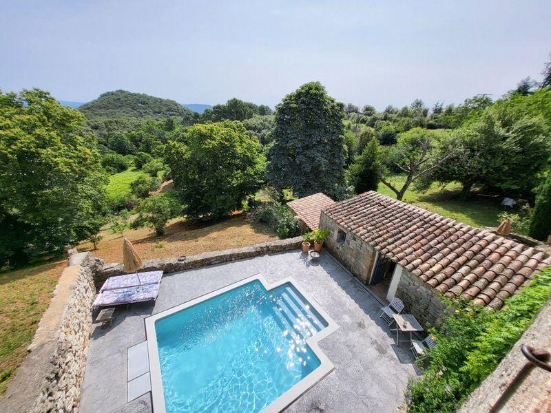 Maison - 150 m² - 8 pièces