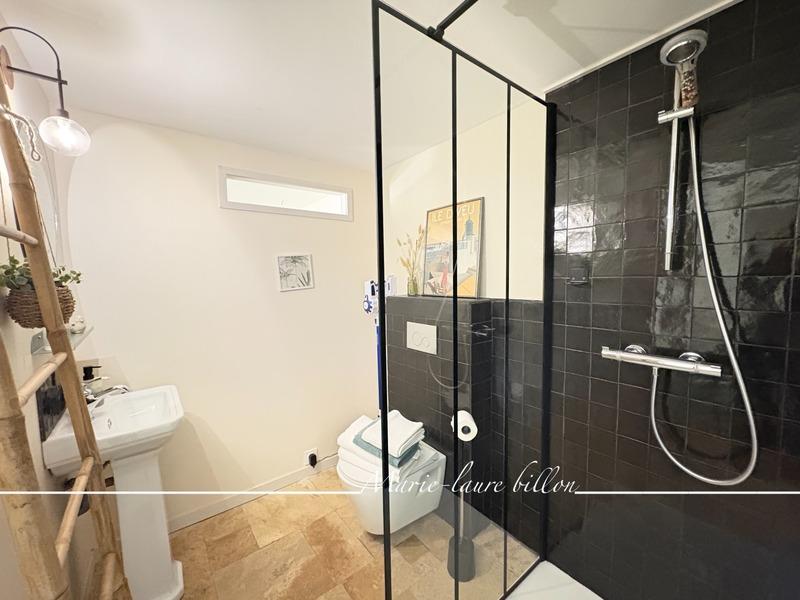 Maison - 177 m² - 7 pièces