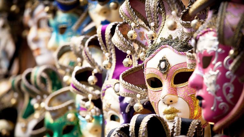 Bricolage de carnaval par les ateliers de Gipon