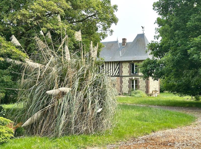 Maison de maîtres - 180 m² - 9 pièces
