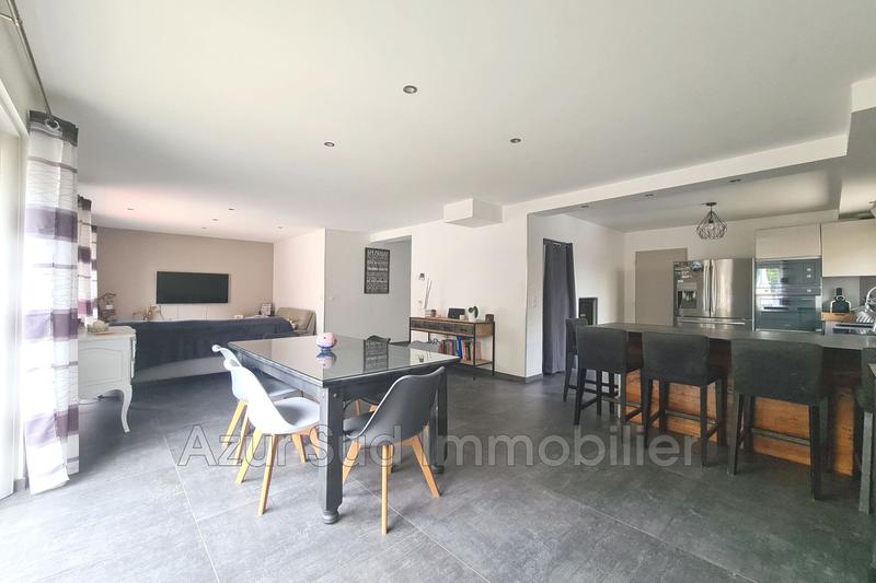 Maison - 123 m² - 6 pièces