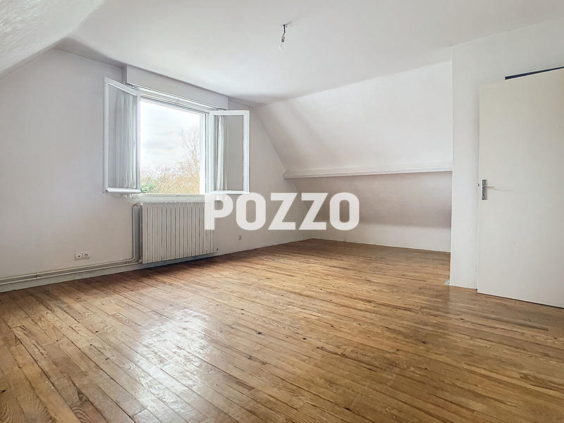 Maison - 127 m² - 5 pièces