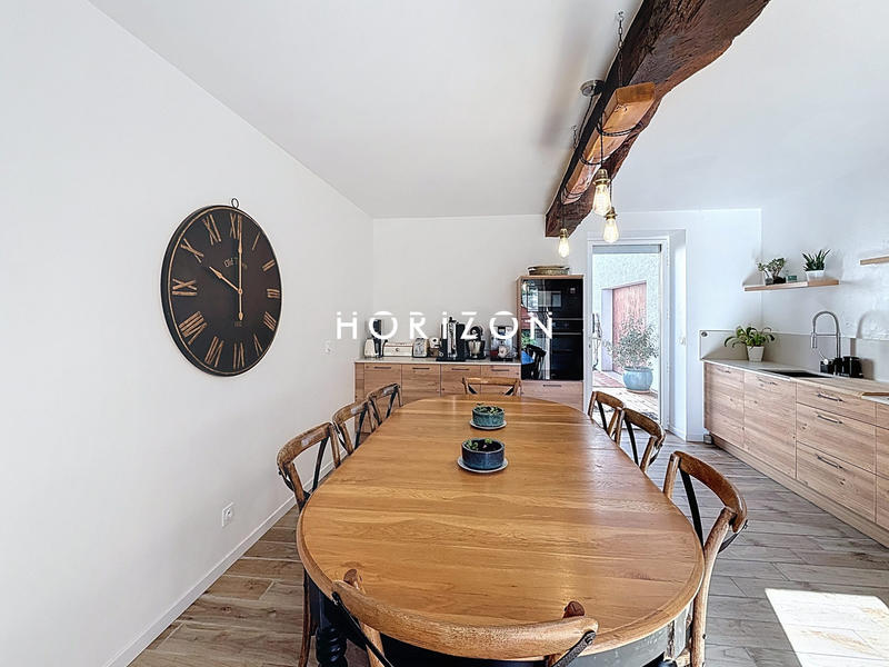 Maison ancienne - 220 m² - 8 pièces