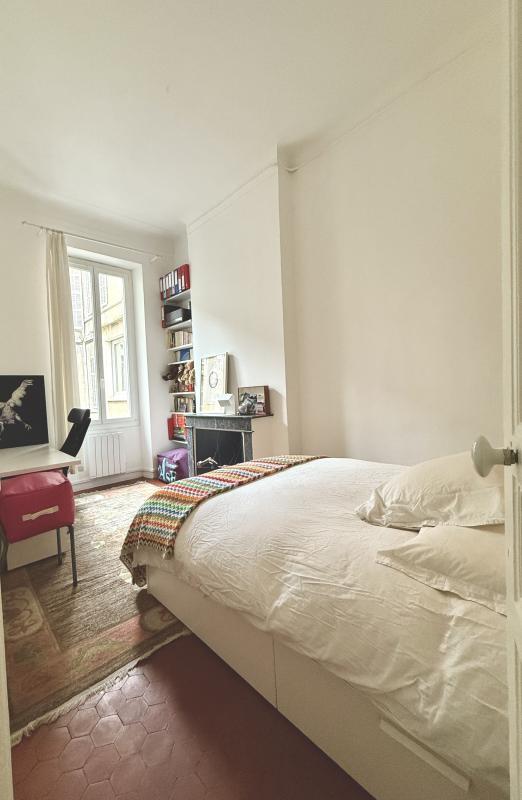 Appartement ancien - 104 m² - 3 pièces