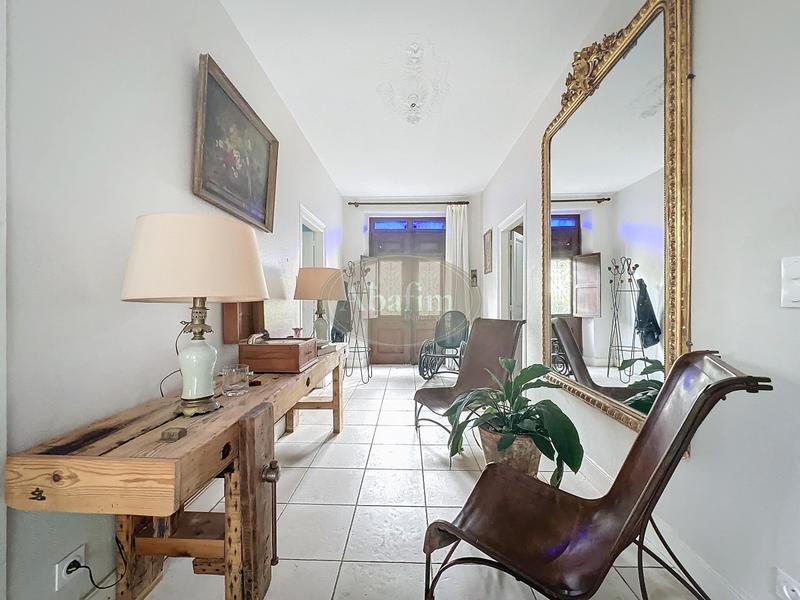 Maison - 197 m² - 8 pièces