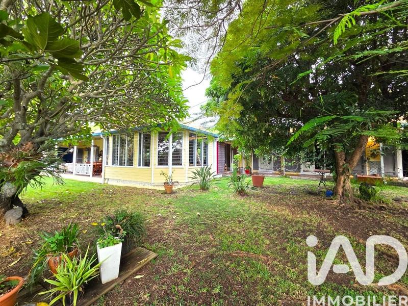 Maison - 250 m² - 7 pièces