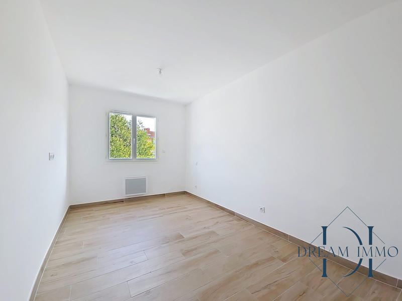 Villa - 90 m² - 4 pièces