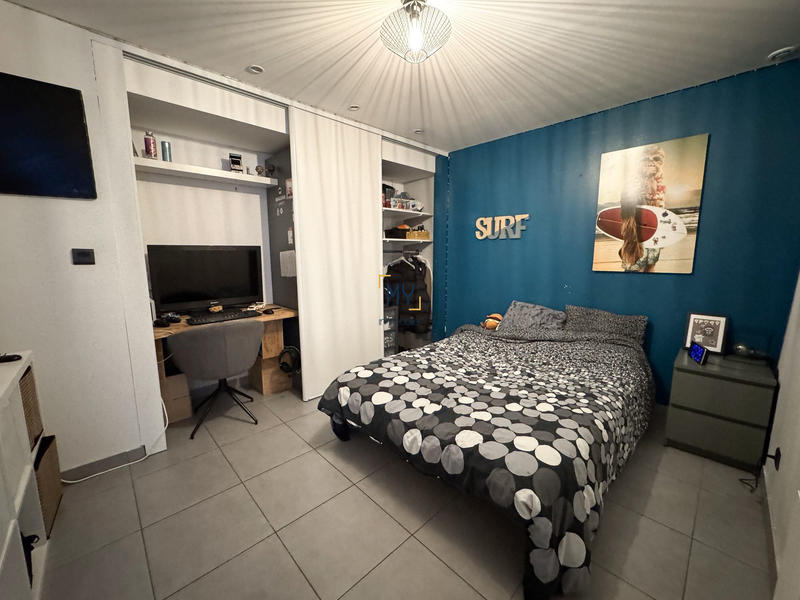 Loft - 145 m² - 6 pièces