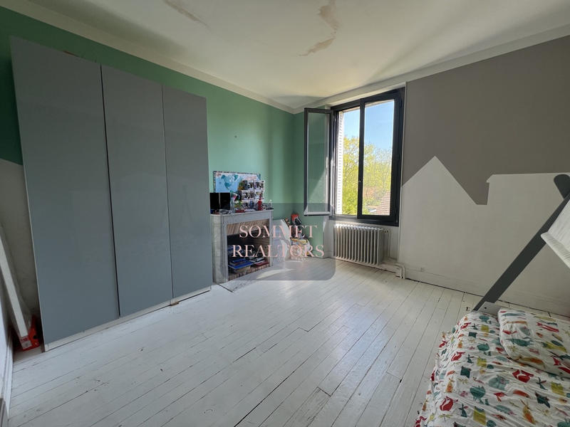 Propriété - 155 m² - 8 pièces