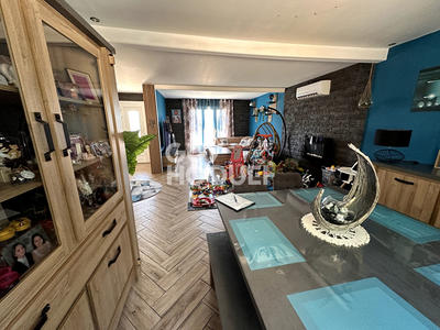 Maison - 146 m² - 9 pièces