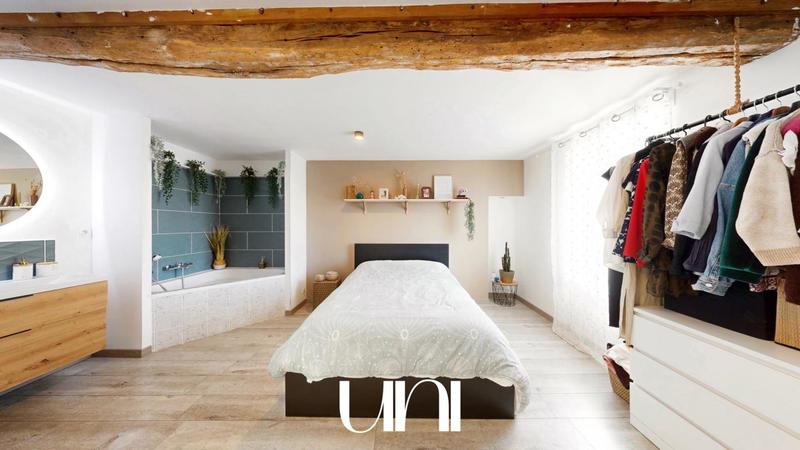 Maison - 121 m² - 4 pièces